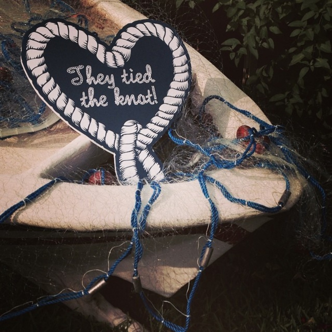 THEY TIED THE KNOT. BEACH WEDDING . 
